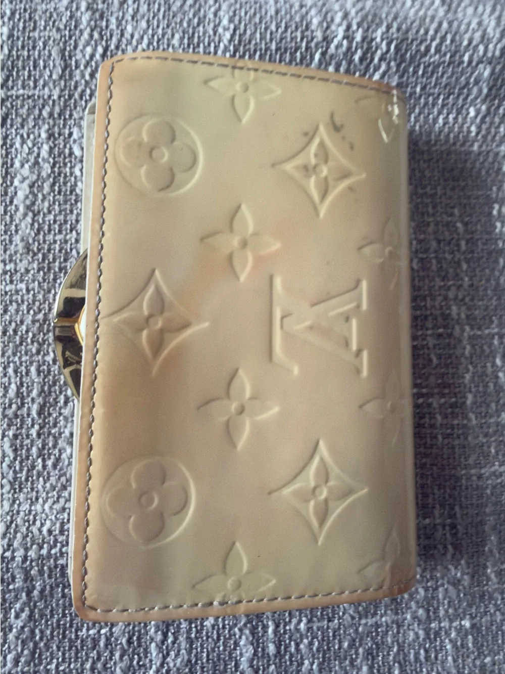 Louis Vuitton Epi cream kisslock coin wallet